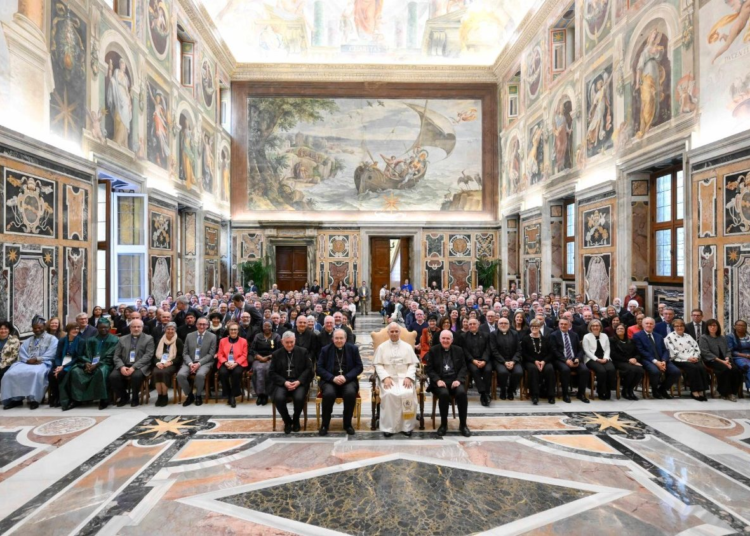 El Papa: urge recomponer la unidad ante la barbarie y la violencia