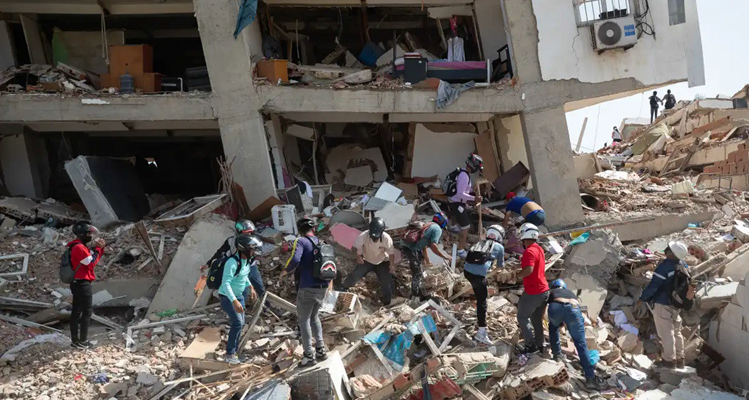 Del silencio blanco de London a los terremotos del 24-J.